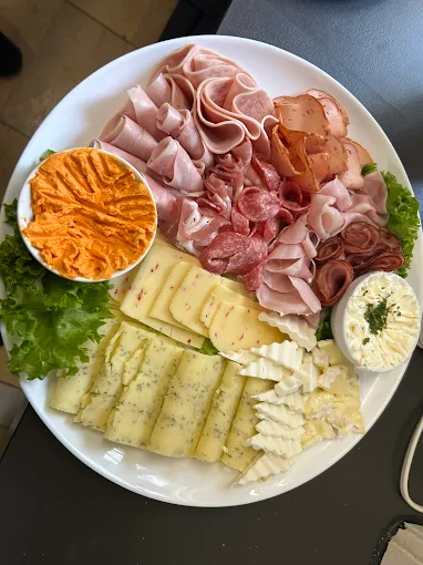 Käse- und Wurst Platte